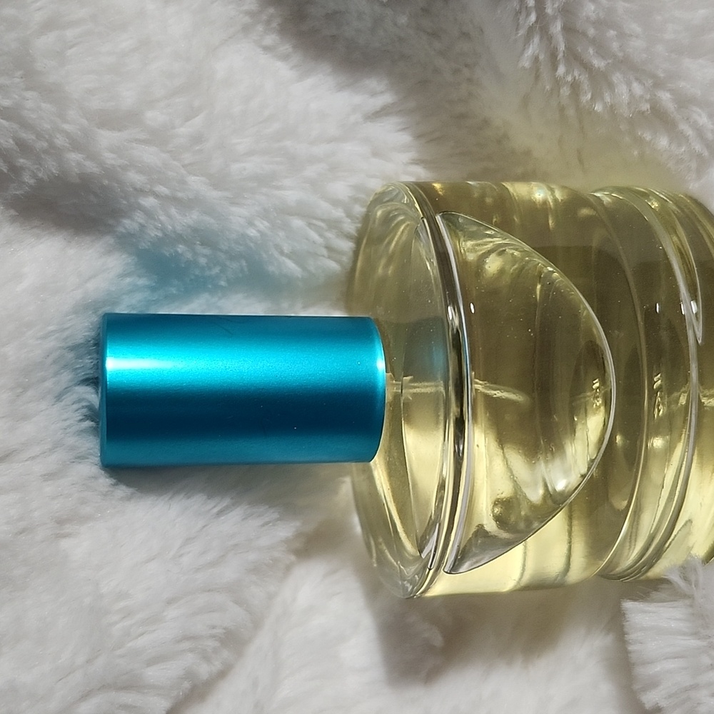 Mary Kay simply cotton perfume